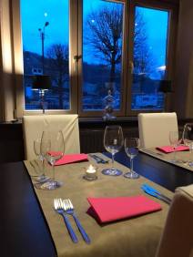 l-atmosphere-cote-meuse-restaurant-anseremme-12.jpg
